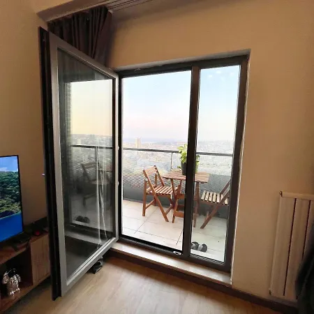 Lovely 1 Bedroom With See And View