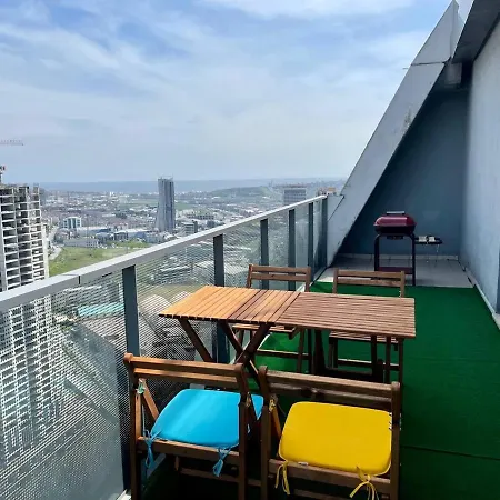 Lovely 1 Bedroom With See And View