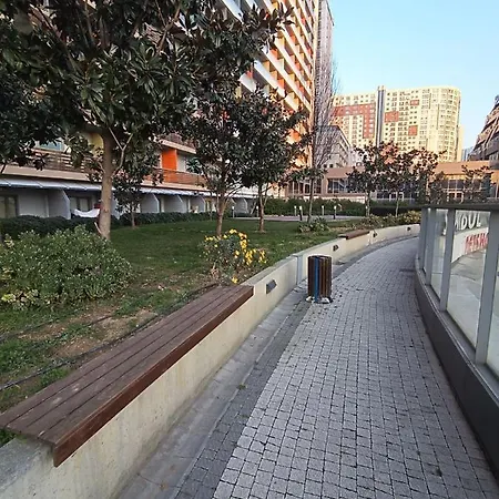 Lovely 1 Bedroom With See And View Appartamento *